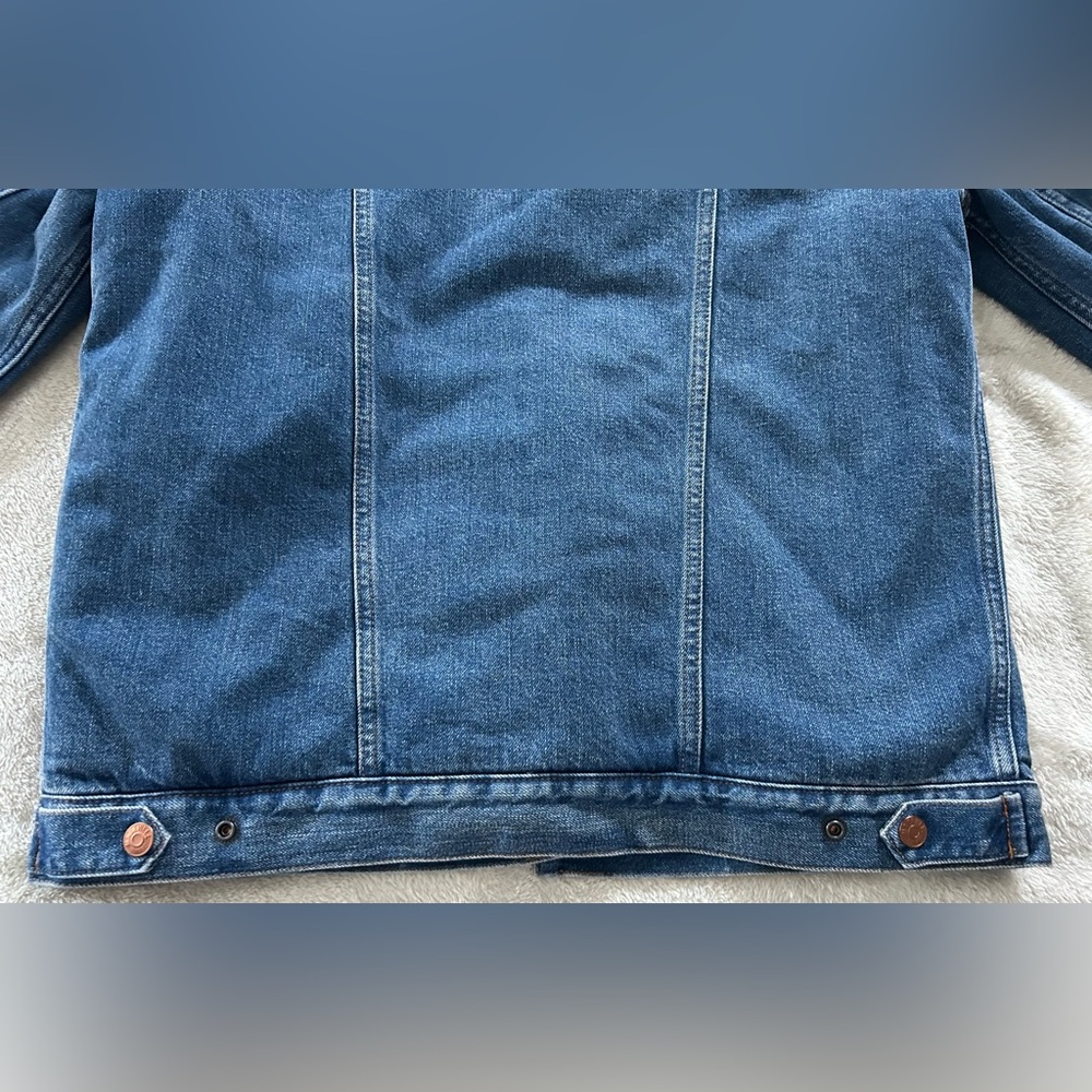 Madewell The Oversized Jean Jacket: Sherpa Edition - Picture 4 of 16